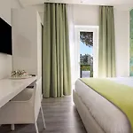 Pensión Diamond 4*