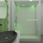 Diamond בית הארחה 4*