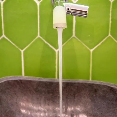 Diamond בית הארחה 4*